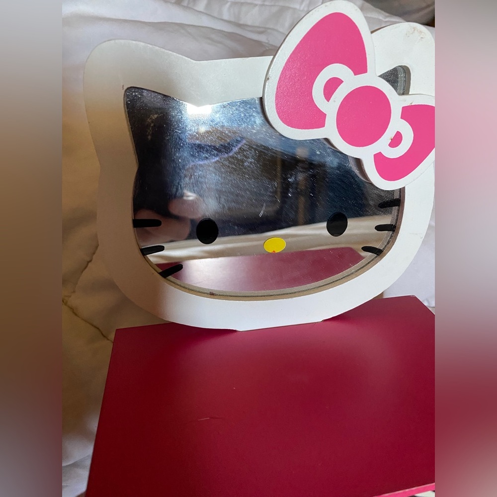 Hello Kitty Pink and Zebra Jewelry Box - Picture 3 of 12